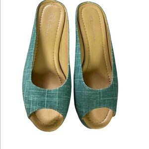 CL Laundry Wedge Sandle